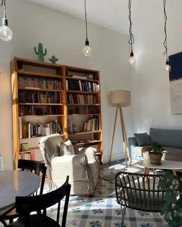 Belle Au Coeur De ,petit Dejeuner, Jardin Et Bassin فندق مبيت وإفطار 3*