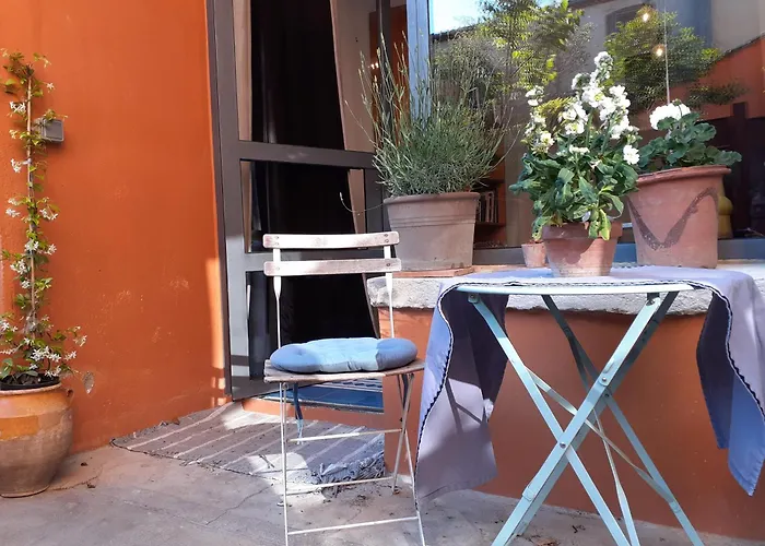 Belle Au Coeur De ,petit Déjeuner, Jardin Et Bassin
